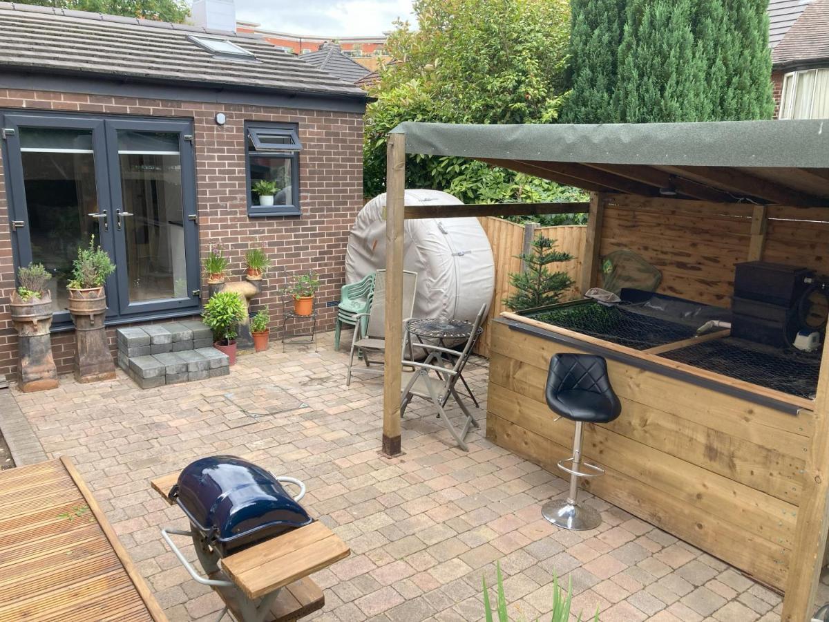 Beautiful Detached Private Annex In Great Location Lägenhet Manchester Exteriör bild